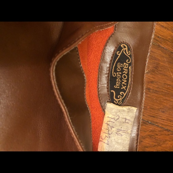 Vintage leather boots - Picture 3 of 5